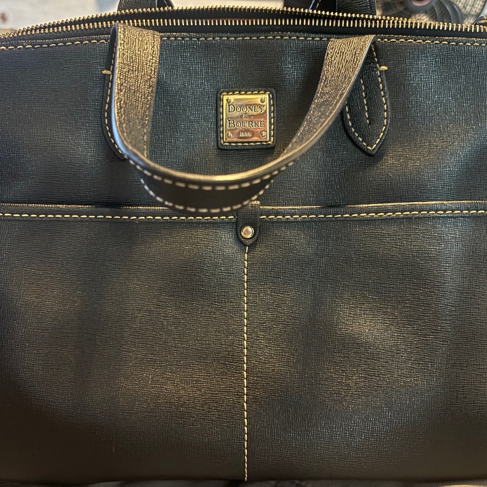 Dooney & Bourke Black leather purse